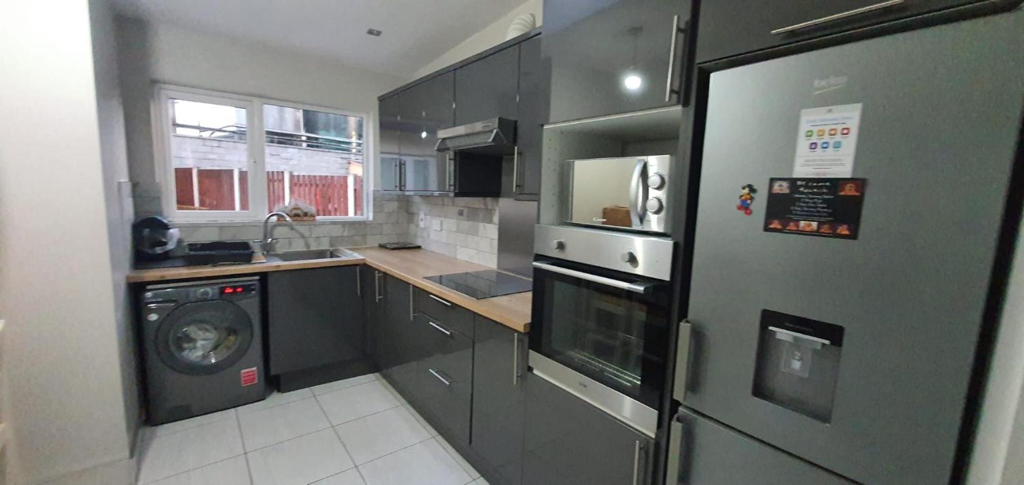 Studio With Private Kitchen 더블린 외부 사진